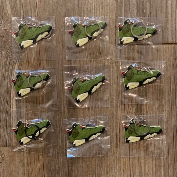 “CacTuS JacK” AJ6 TRAVIS SCOTT KEY CHAINS … - Picture 8 of 9